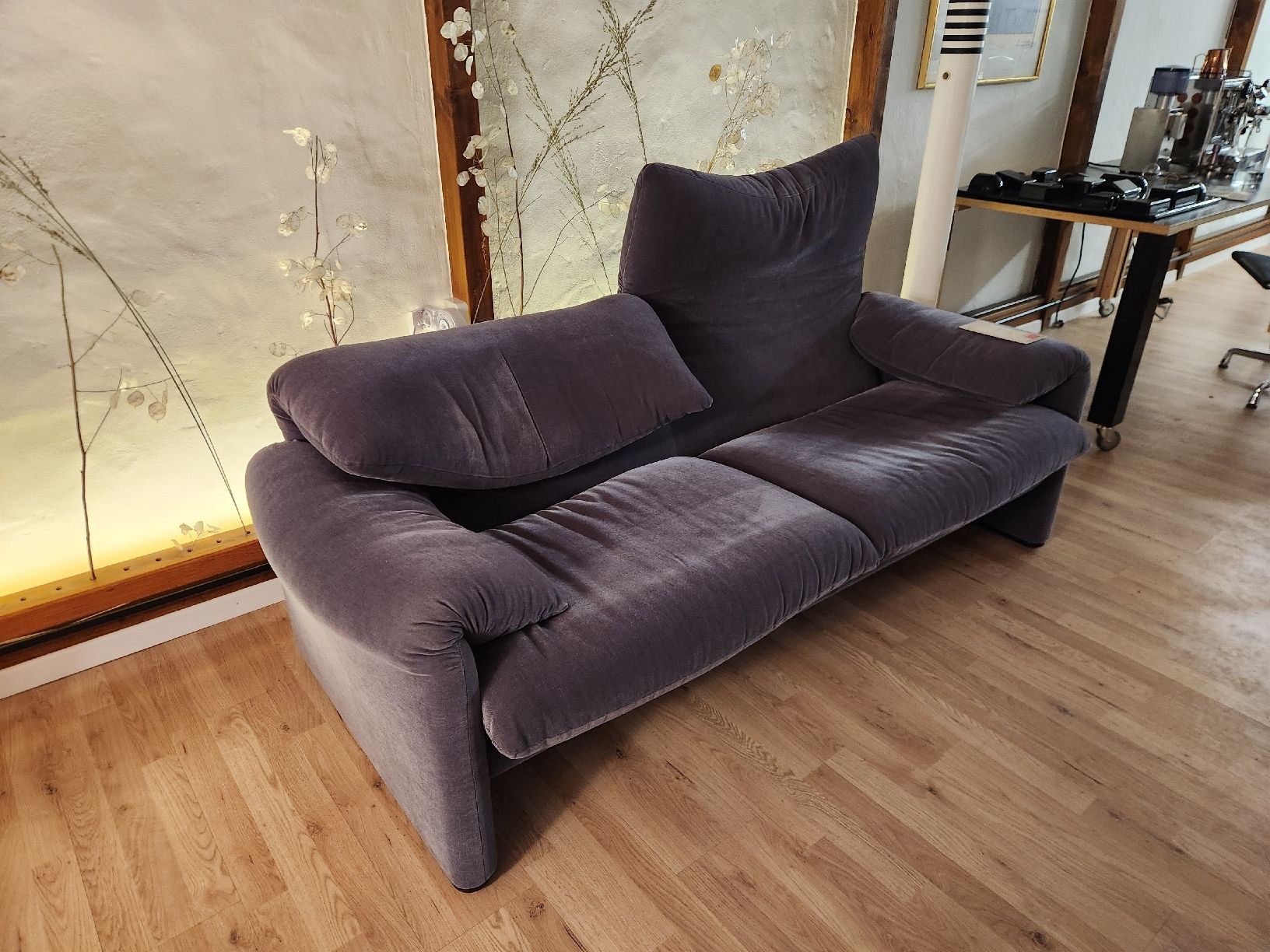 Cassina Divani: Designer Sofa Cassina Maralunga - Vico Magistretti – Usato da Lichtensteig venduto da UsedINStore 2