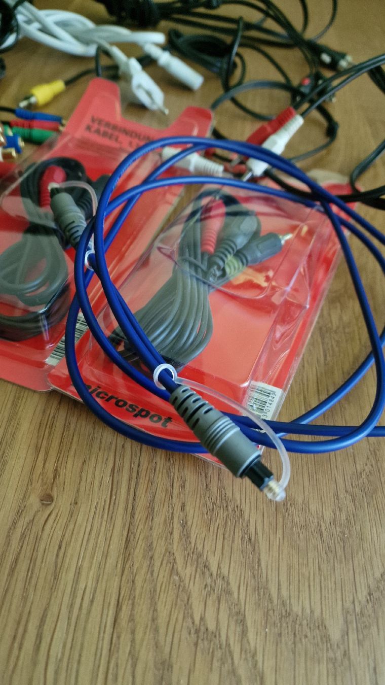Kabel: Kabel-Satz: HDMI, Cinch, Klinke , Glas, Audio – Neu (gemäss Beschreibung) aus Urtenen-Schönbühl von Saints67 7