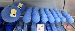 044 Posten Raureif Kerzen hellblau aus Liquidation