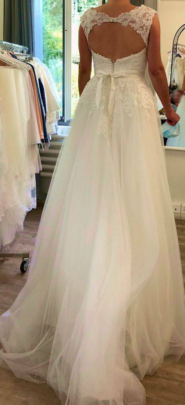 Kleider: Brautkleid Gr. 38/ 40 – Gebraucht aus Wil SG von neonblau 4