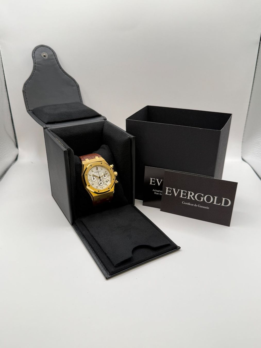Audemars Piguet Orologi: Audemars Piguet Royal Oak Chronograph – Usato da Bottens venduto da Evergold.ch 3