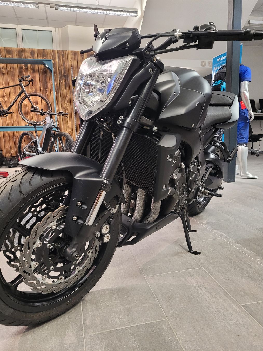 Yamaha Strada: Yamaha FZ1 – Usato da Giswil venduto da bruno1216 4