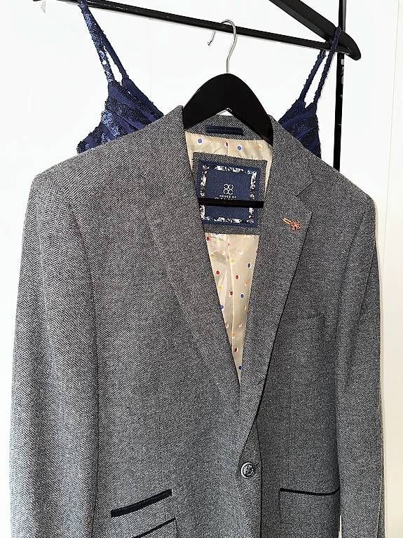 Completi: Cavani anzug – Usato da Hitzkirch venduto da Oli.Fashion 1