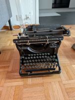 Schreibmaschine Underwood Standard schwarz 
