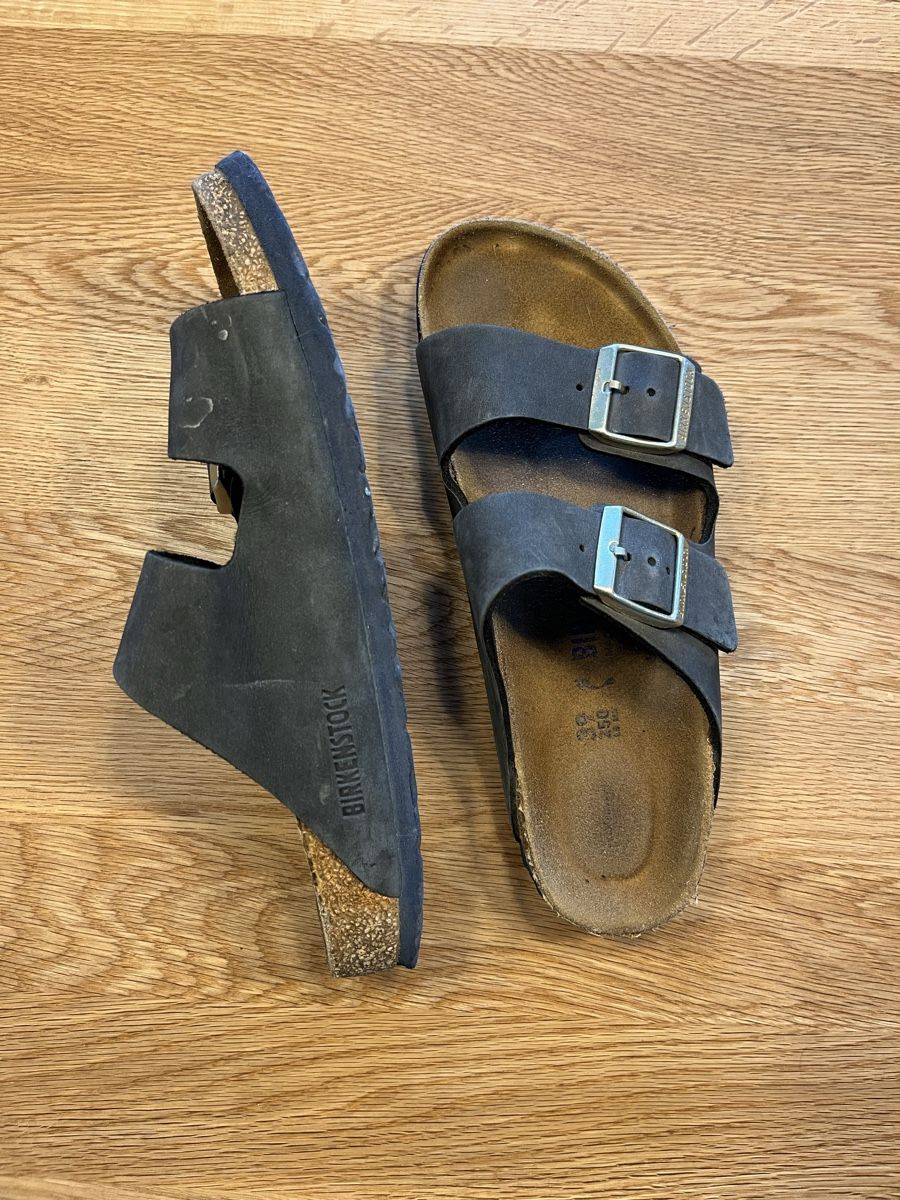 Birkenstock Scarpe da uomo: Birkenstock gebraucht. Grösse 39.  – Usato da Detligen venduto da mar_glh2 1