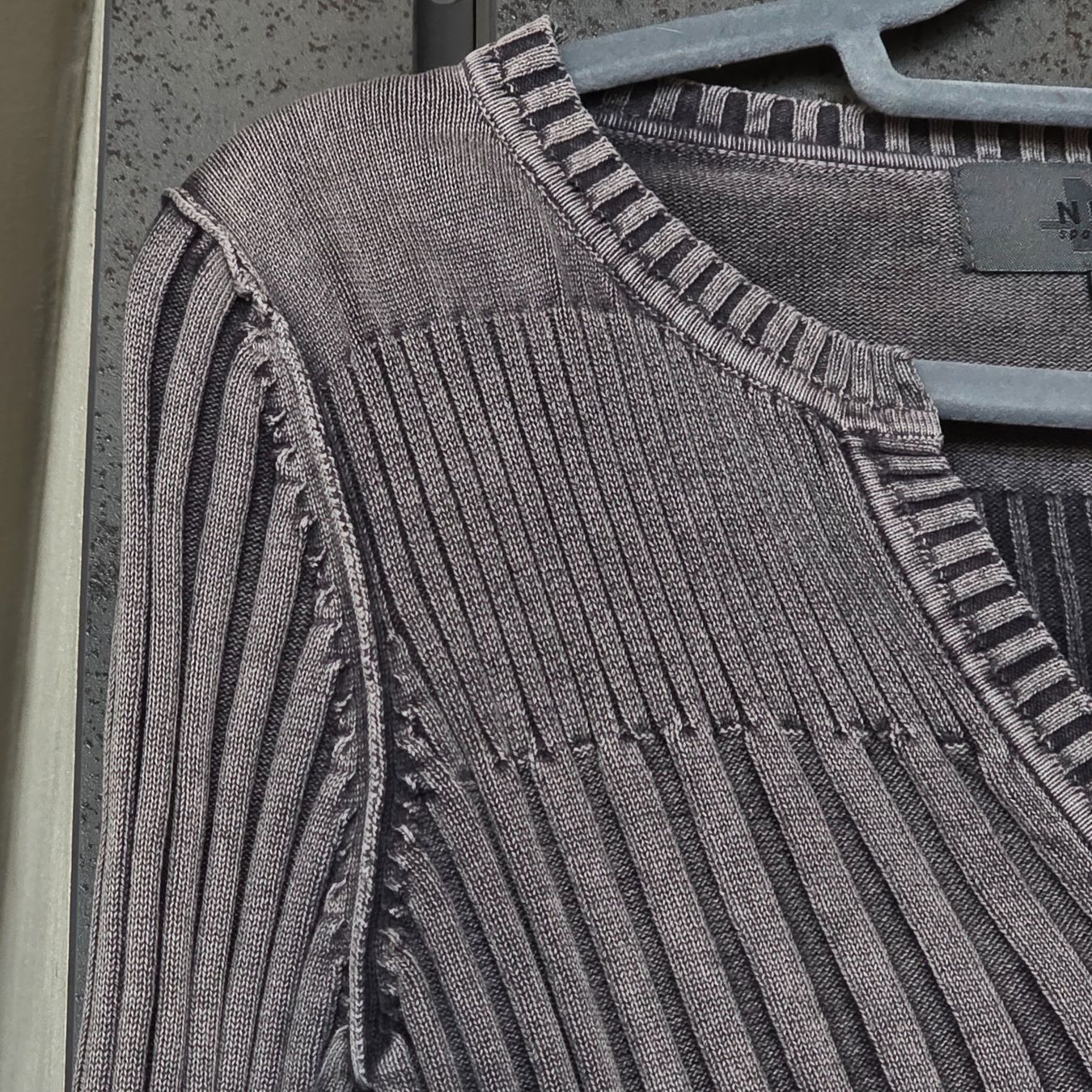 Nile Maglioni & Felpe: 🐸 NILE PULLOVER M GERIPPT TAUPE / ANTHRAZIT – Nuovo (secondo la descrizione) da Môtier (Vully) venduto da Frogs 2