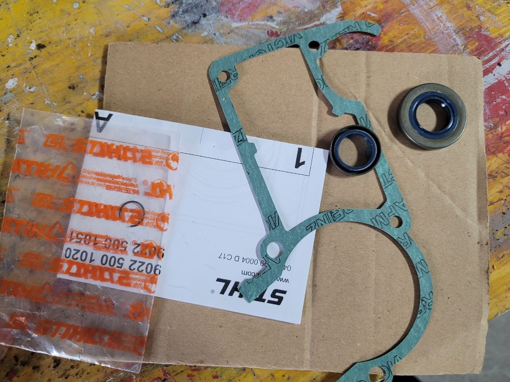 Stihl Seghe: Stihl MS 261C Div. Zubehör – Usato da Müntschemier venduto da Bago2 5