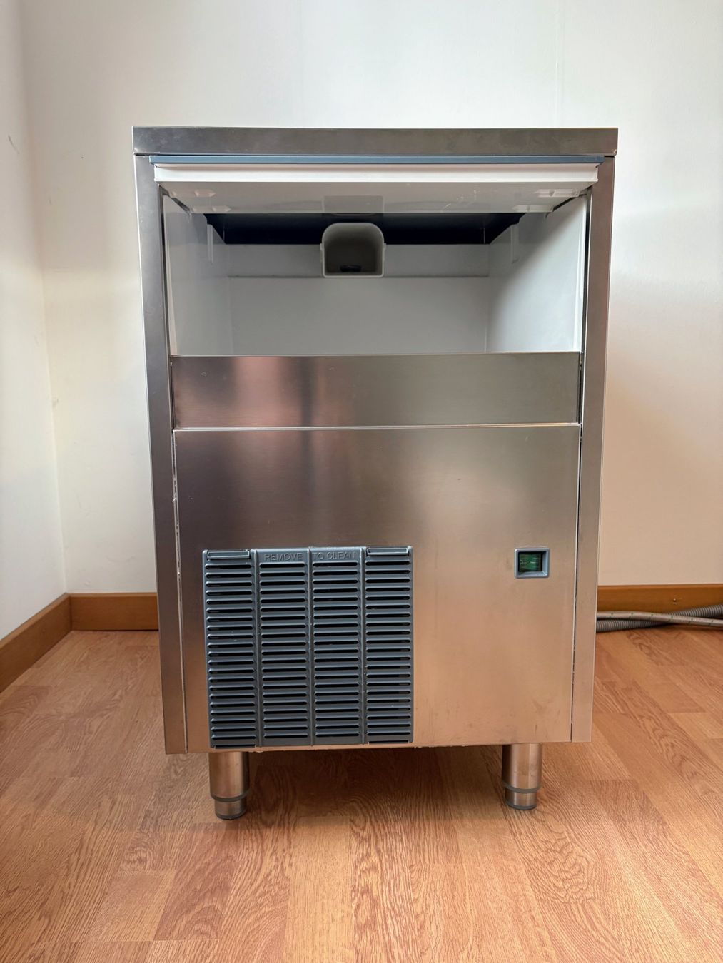 Küchengeräte: Professionelle Nugget Eis Maschine, NTF SLT 170A – Gebraucht aus Zug von andreas.gul 1