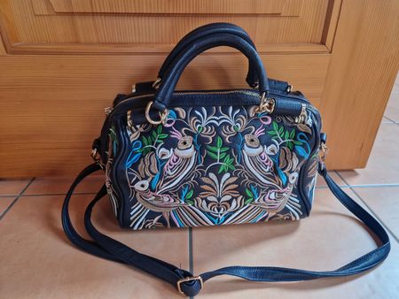 Lantadelli Tasche navy farbig Stickerei