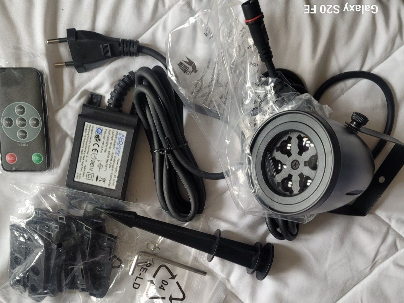 Videoprojektoren: Projecteur LED - 10 Drapeaux - Neuve – Neu und originalverpackt aus Romont FR von moto41 2