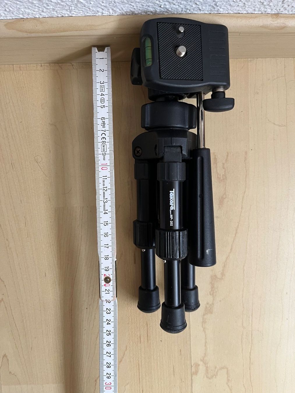 Treppiedi & Teste: Kompaktes Kamerastativ Takara MP-202 – Usato da Zürich venduto da Gurkis 1