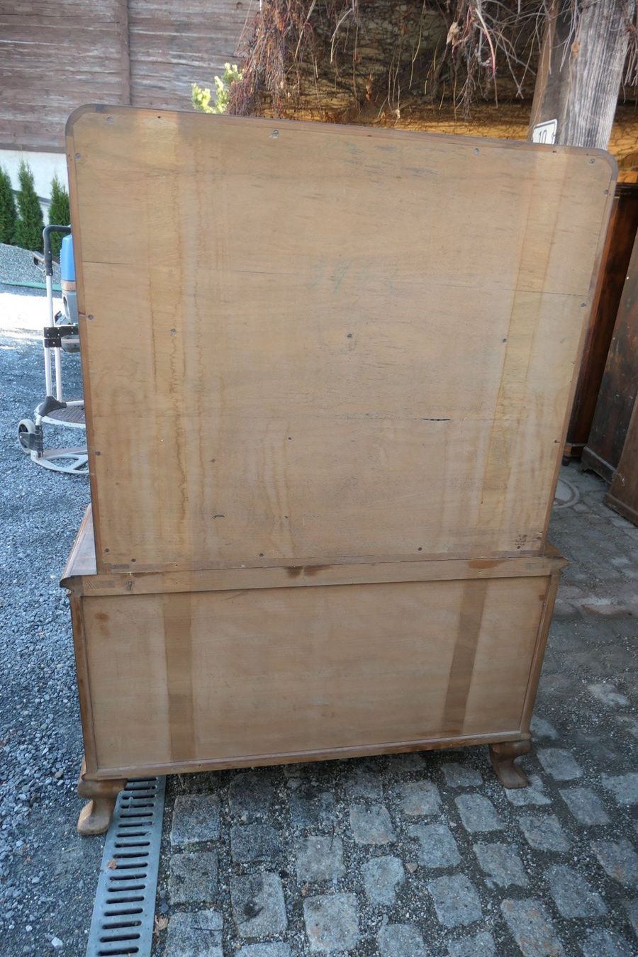 Vetrine: antiker Sekretär/Vitrine – Usato da Fürstenaubruck venduto da PizBeverin2018 4