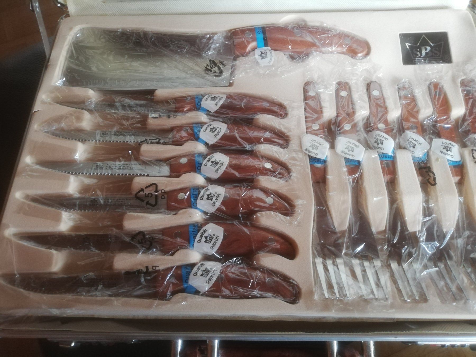 Set di posate: Besteckset Koffer SBS – Nuovo (secondo la descrizione) da Abtwil SG venduto da Tonisberg 3