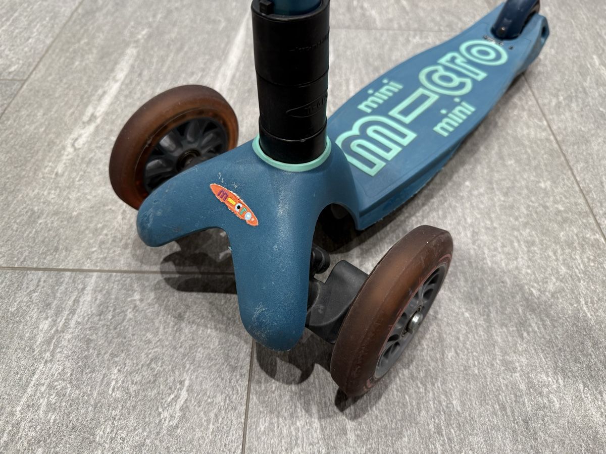 Micro Kickboard: Kinderroller Micro Mini blau gebrauchter Zustand – Usato da Hinwil venduto da severin1363 1