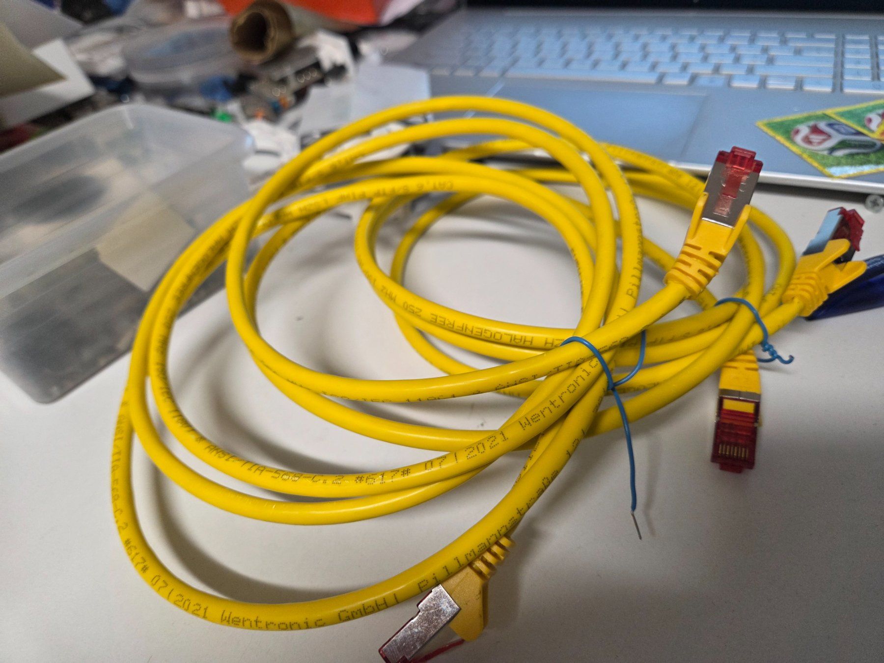 Cavi: Patchkabel ukv Netzwerkkabel 2m Cat.6 Cat6 ethernetkabel – Usato da Zürich venduto da Alibaba1234 2