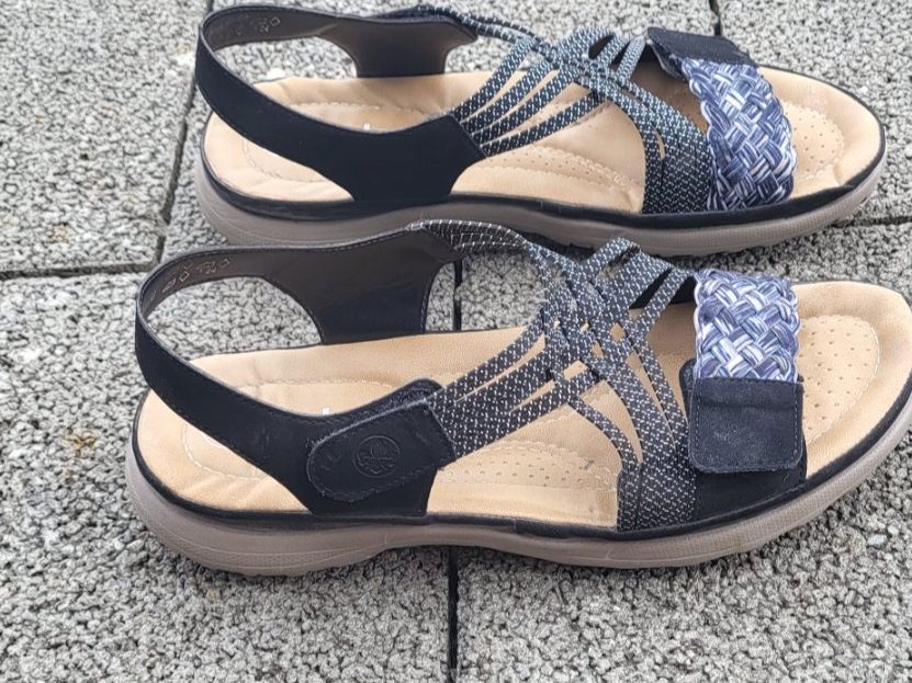 Rieker Scarpe da donna: Damen Rieker Sandale Gr. 42 – Usato da Winterthur venduto da Carlitto25 2