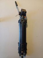 Gebrauchtes, stabiles Kamerastativ - ideal für Fotos!