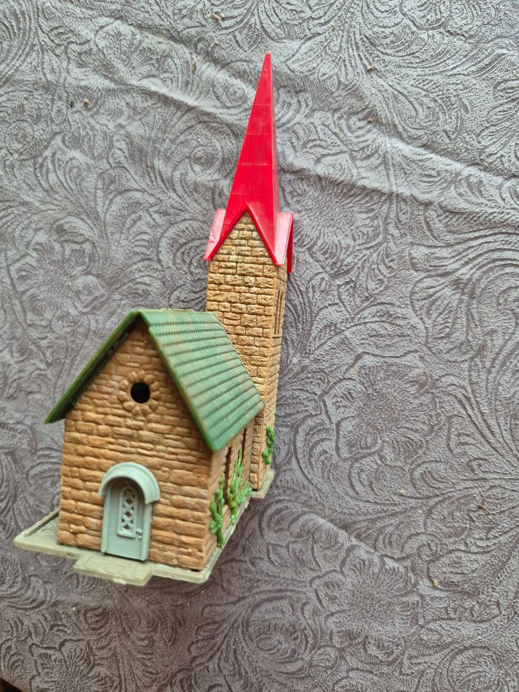 Modelleisenbahnen: Dorfkirche im Massstab N – Gebraucht aus Bibern SH von streunekater 2