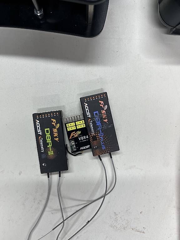Telecomando: 2 télécommandes futaba – Usato da Dombresson venduto da Scampette 4