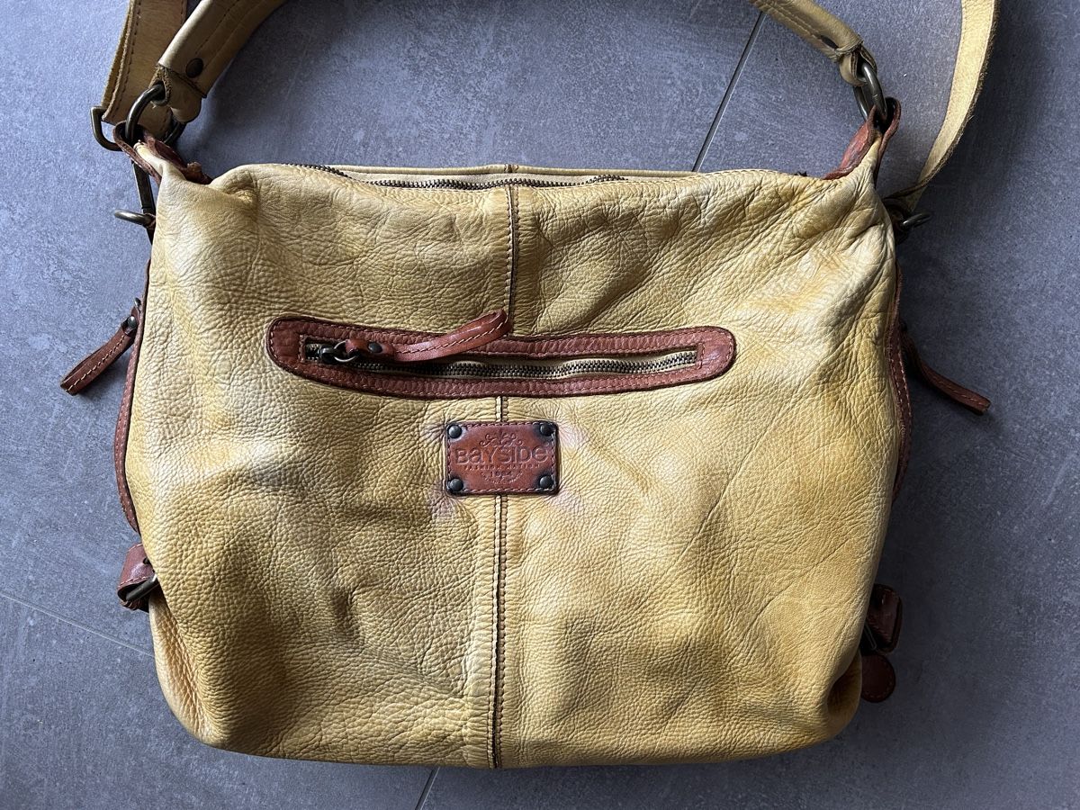 Borse da donna: BAYSIDE LEDER - HAND / UMHÄNGETASCHE – Usato da Nidfurn venduto da cejeisda 1