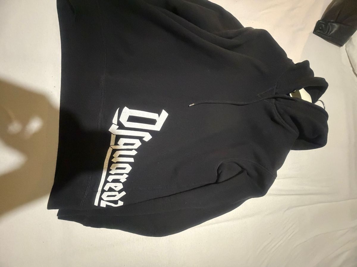Dsquared2 Maglioni & Felpe: Dsquared2 Hoodie noir Taille L – Nuovo (secondo la descrizione) da Bulle venduto da Re-a-loved 1