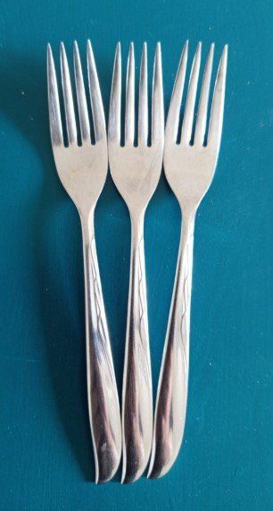 Forchette: 3 Ess-Gabeln, Oneida LTD "Duchess Stainless" – Usato da Bassersdorf venduto da alu_ps66