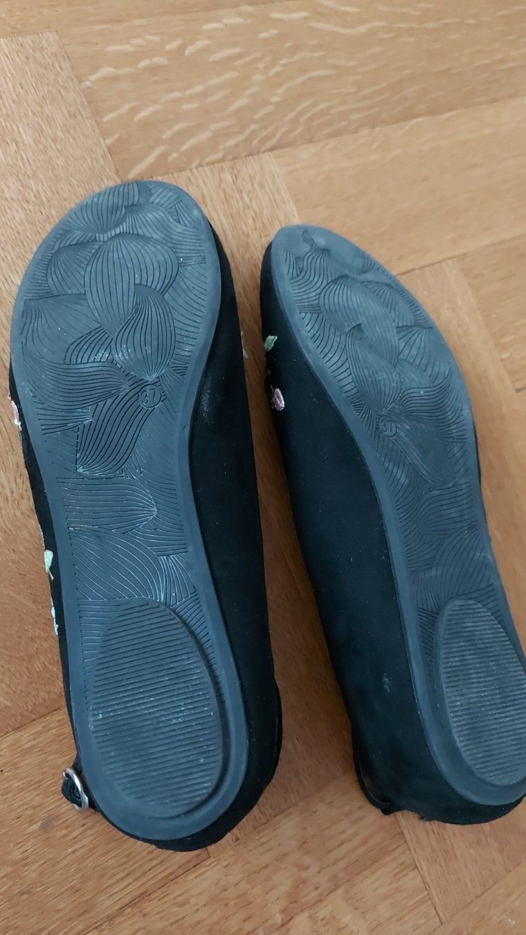 Scarpe da donna: Ballerina, blumenbestickt – Nuovo (secondo la descrizione) da Sion venduto da aud_7pxl 4