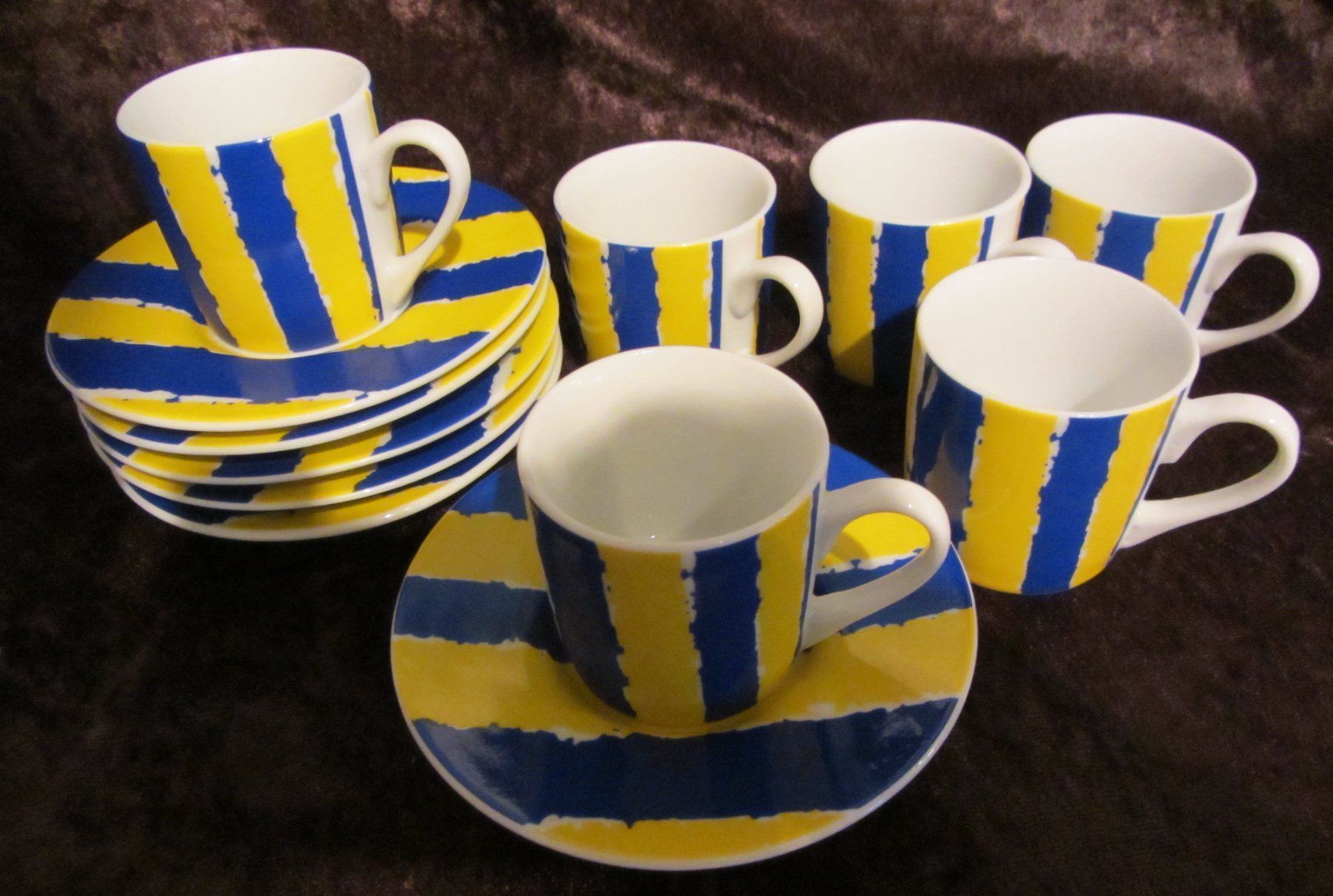 Tazze: 6 Espressotassen mit Unterteller, gelb/blau – Nuovo (secondo la descrizione) da Egliswil venduto da chroetli22 1
