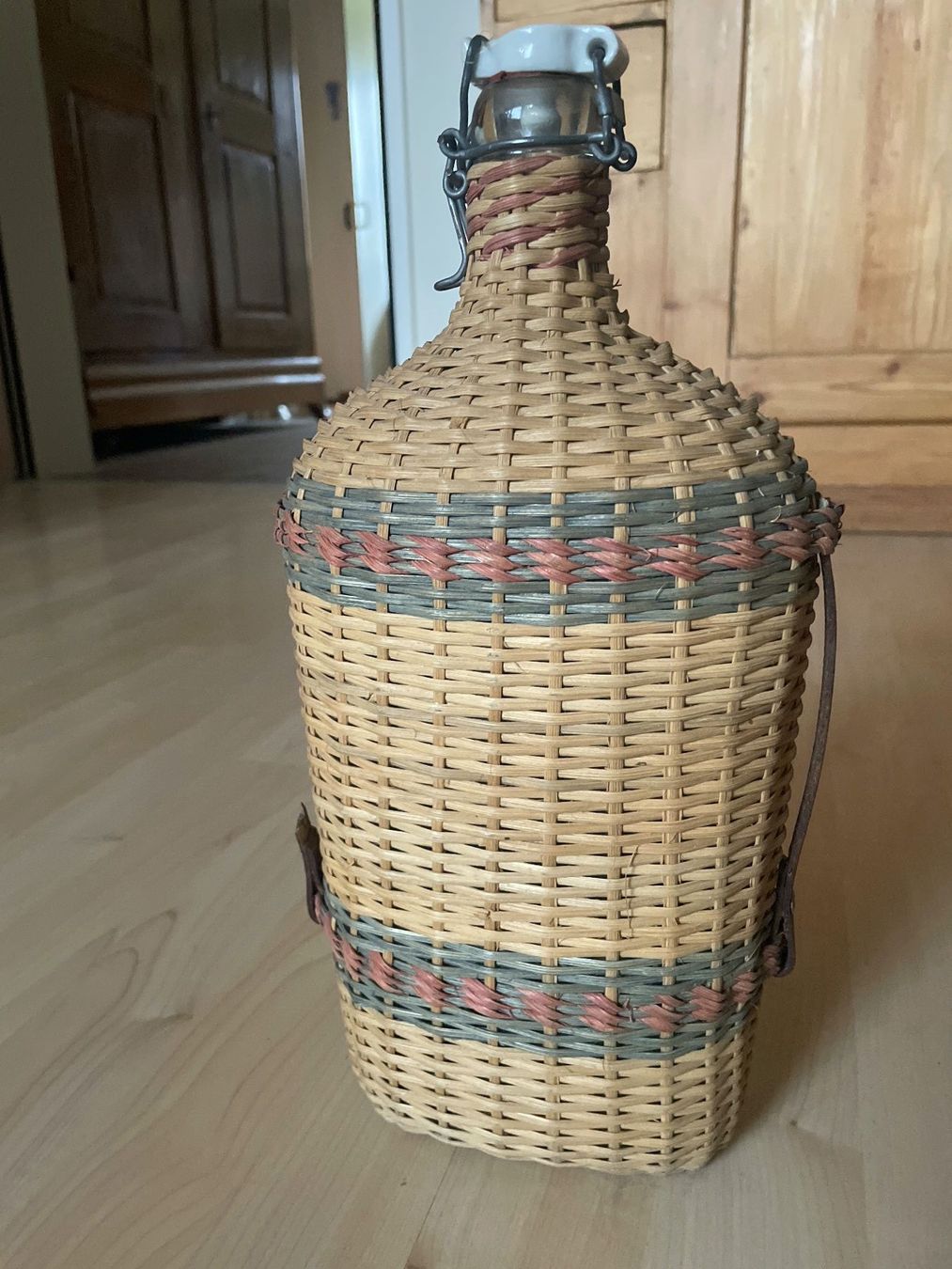 Bottiglie: Wallfahrts Flasche Lourdes – Usato da Münsingen venduto da Ckolibri 2