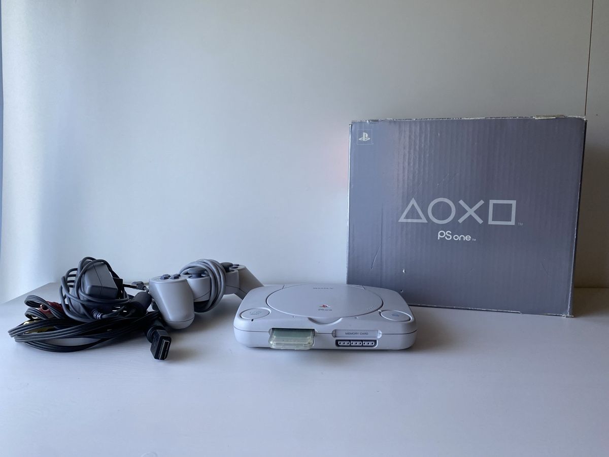 Sony Console: PS One mit OVP – Usato da gontenschwil venduto da JanKab311