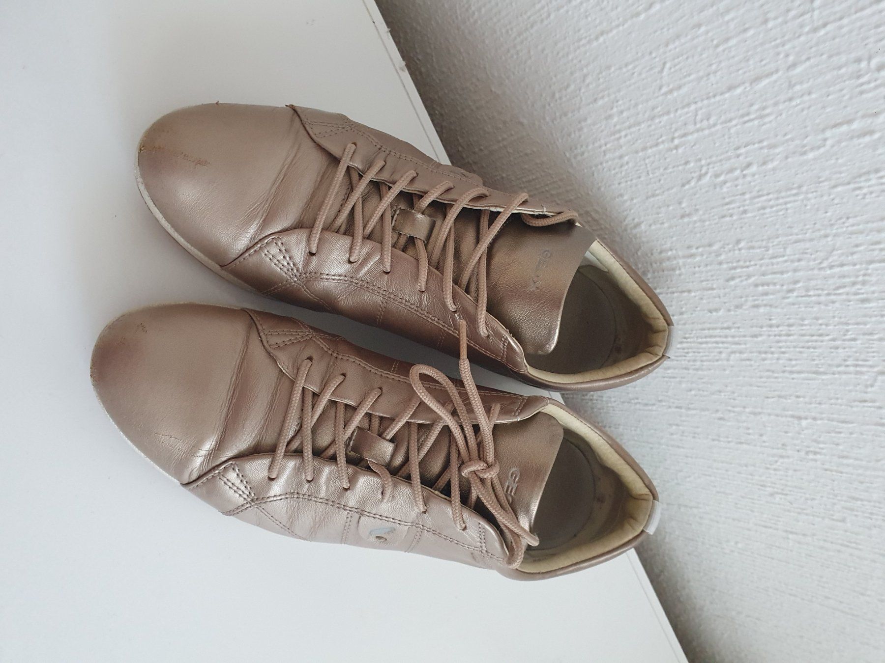 Geox Scarpe da donna: Baskets Geox Deynna or rose, pointure 38 – Usato da Prilly venduto da RoDyRe 1