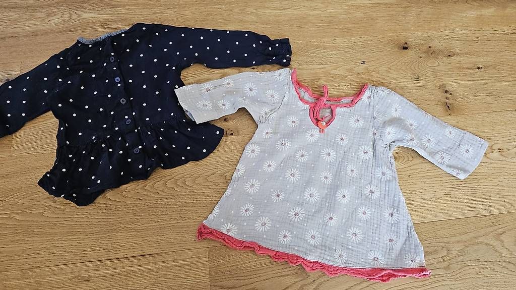 Camicette, T-shirt & Top: Blusen Grösse 80 – Usato da Elgg venduto da soleo509 1