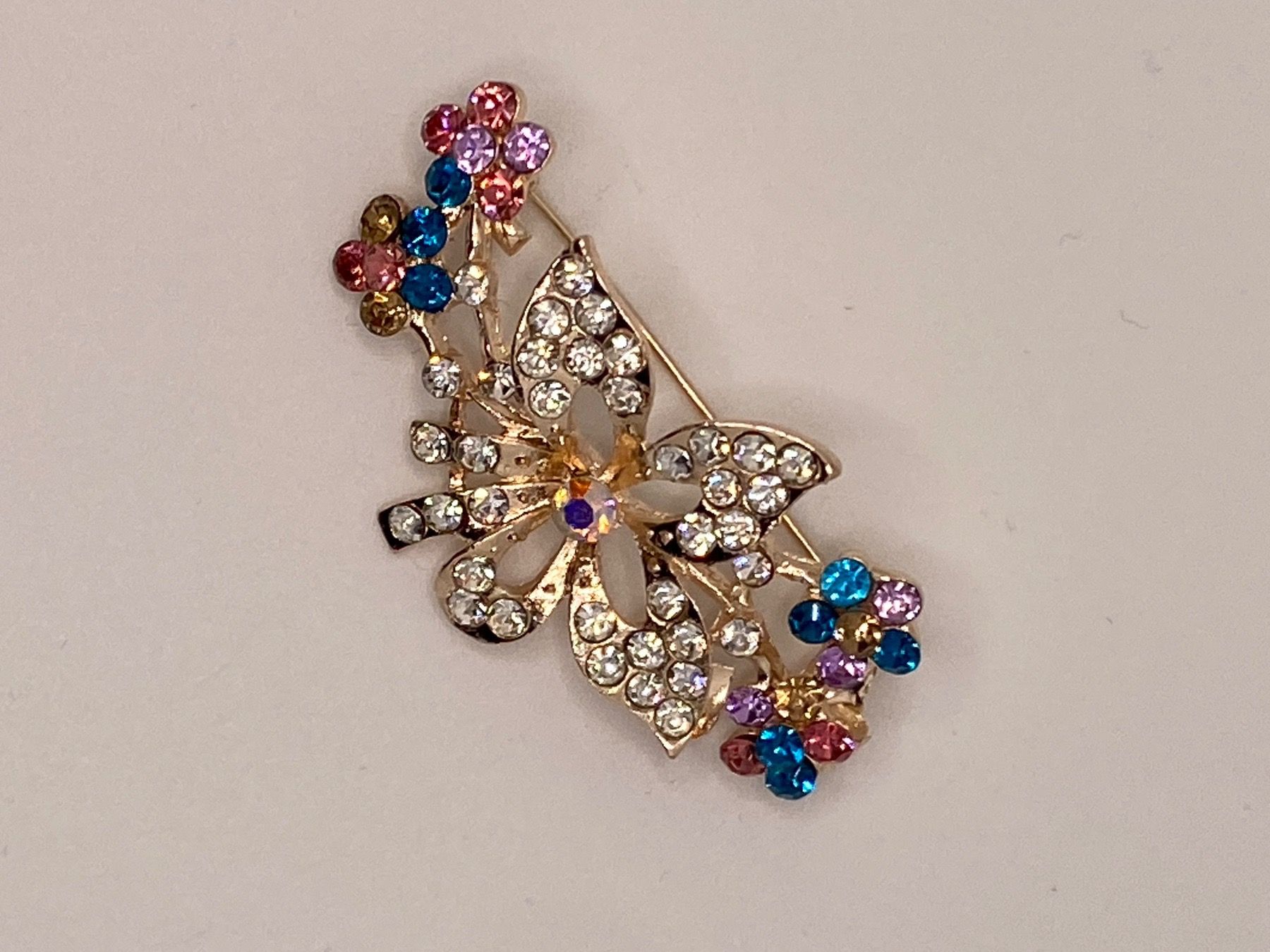 Spille & Fermagli: Edle Fashion Brosche Color Bijoux – Nuovo e nell'imballaggio originale da Kölliken venduto da Djilazro 2