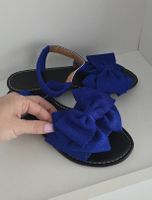 Sandaletten blau mit grossem Schleifenmotiv Grösse 38 neu