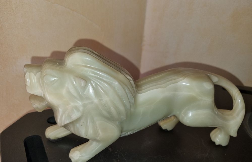 Statue De Sage Asiatique En Onyx