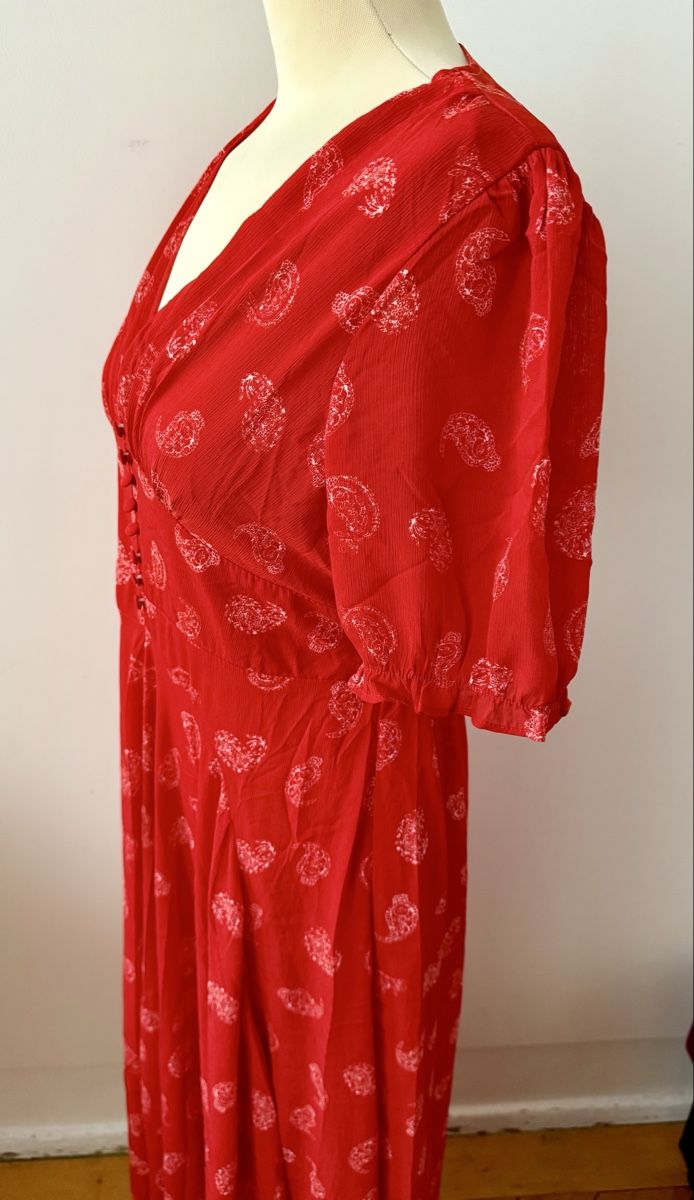 Goa Vestiti: Robe fluide rouge – Nuovo (secondo la descrizione) da Le Locle venduto da tchanatakoua 2