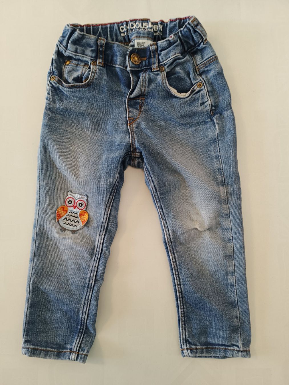 H&M Hosen: H&M Kinder Hose Jeans Gr 86 mit Eulenmotiv – Gebraucht aus Oberhofen Thun'see von cri_6md2