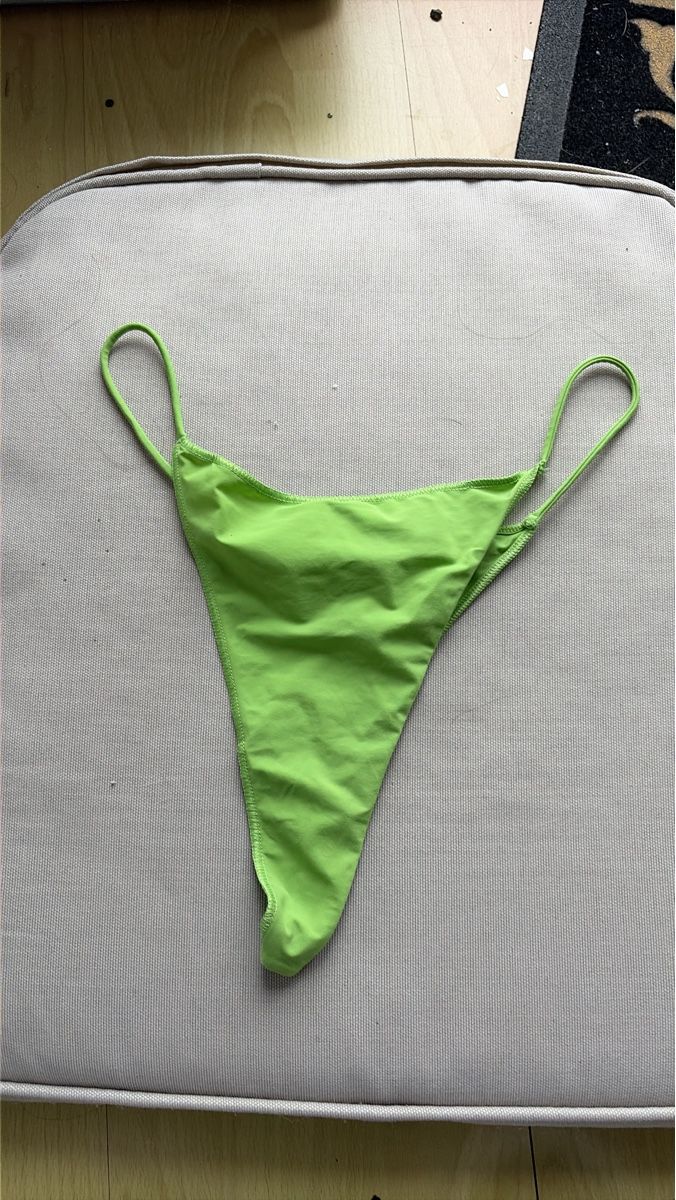 Altra biancheria intima: String-Tanga Grösse s/m – Usato da Opfershofen TG venduto da dan_nxk8