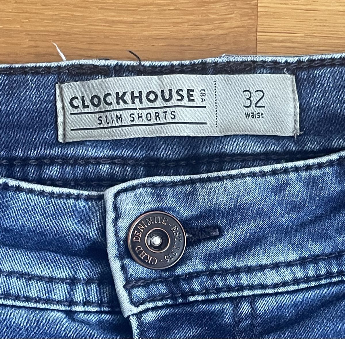 C&A Jeans: Clockhouse Jeans-Shorts W32 – D'occasion à Himmelried par Lucas1212 1