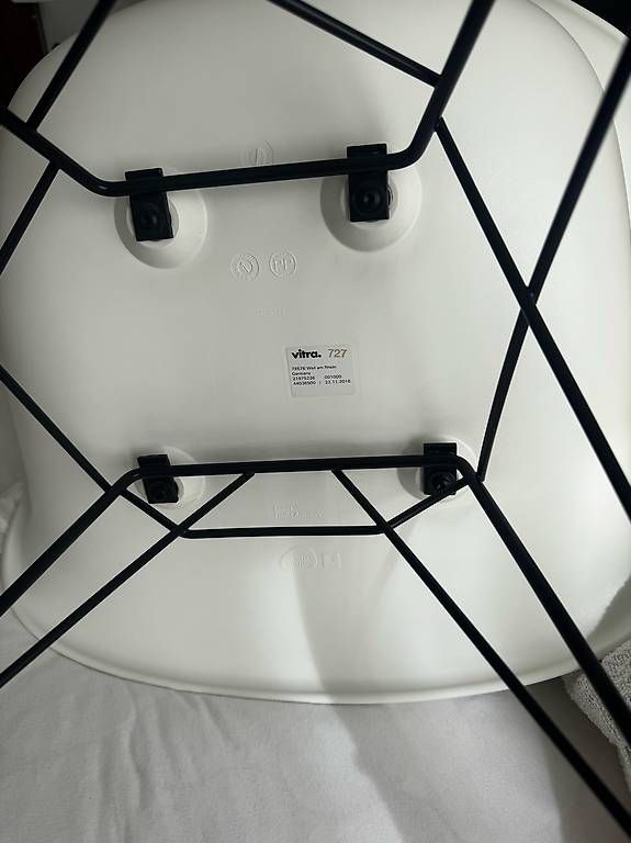Sedie: Sedia Vitra Eams  – Usato da Muralto venduto da bma_28rb 2