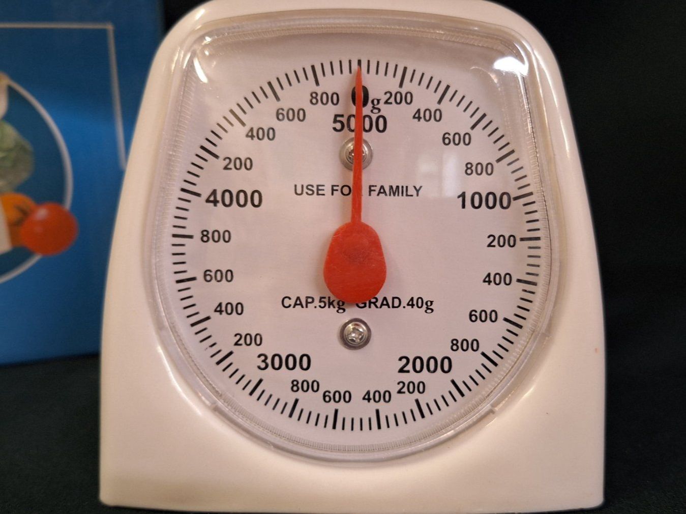 Küchenwaagen: Küchenwaage "Kitchen Scale", Kunststoff weiss bis 5 Kg. – Gebraucht aus Arlesheim von shopradl 5