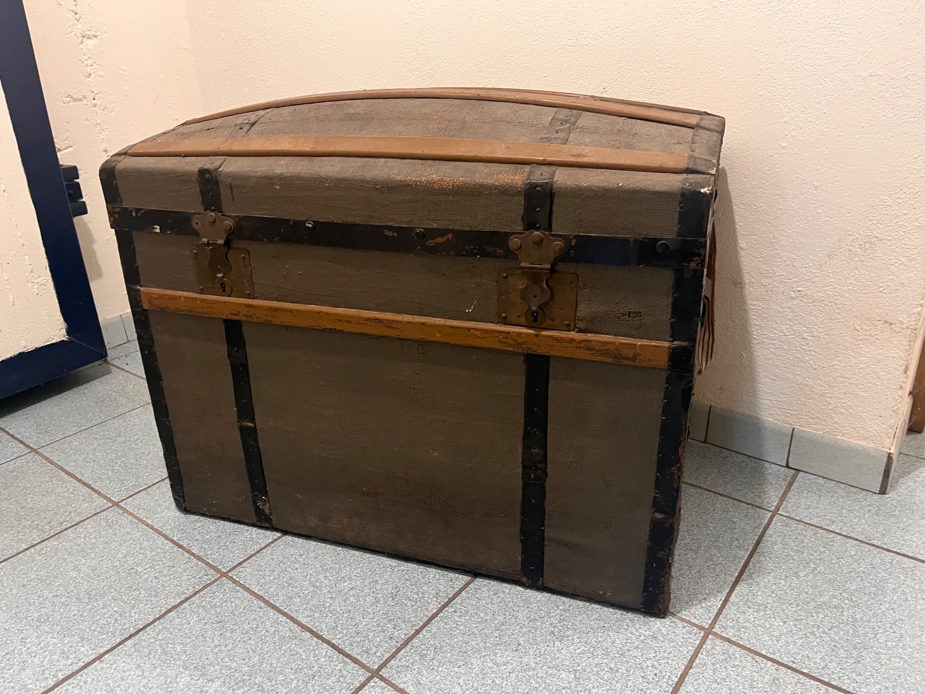 Cassapanche: Malle de voyage 1900 bombée – Usato da Sion venduto da crm_f5f9