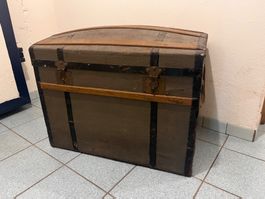 Malle de voyage 1900 bombée