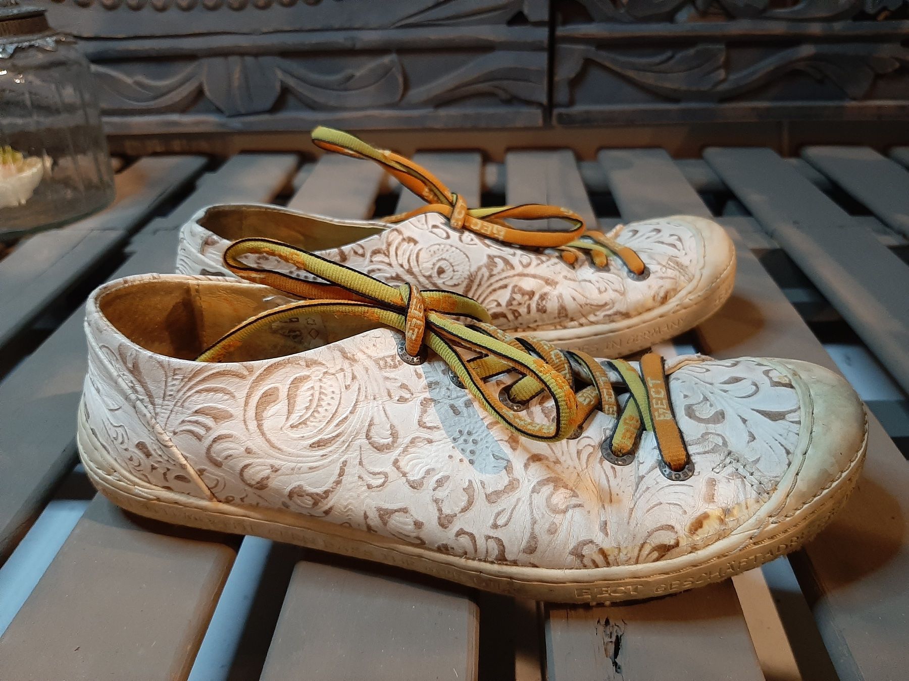 Scarpe da donna: Super schöne Schuhe EJECT 38 aus geprägtem Leder – Usato da Bern venduto da Preloved.Nile.4.Sale 1