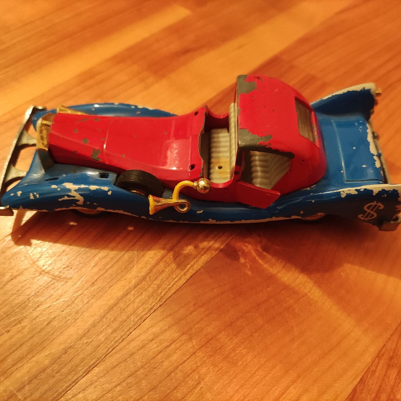 Disney Modellini d'auto: Paper one Walt Disney Auto Nr. 553 – Usato da Solothurn venduto da Csw1