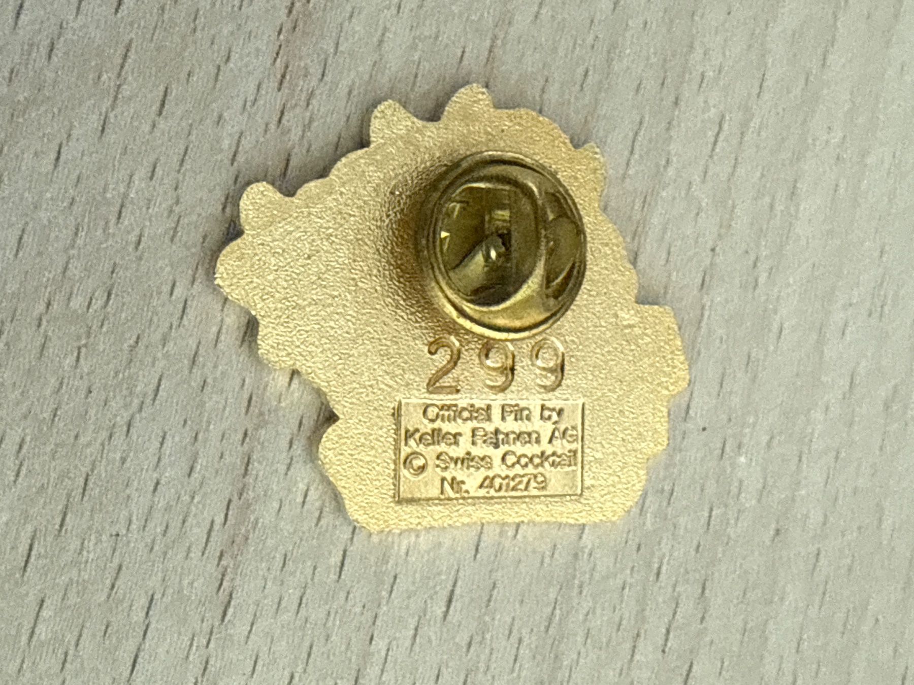 Placchette & Badge: Pin Swiss Cocktail – Usato da Glattbrugg venduto da Schweigmatt 1