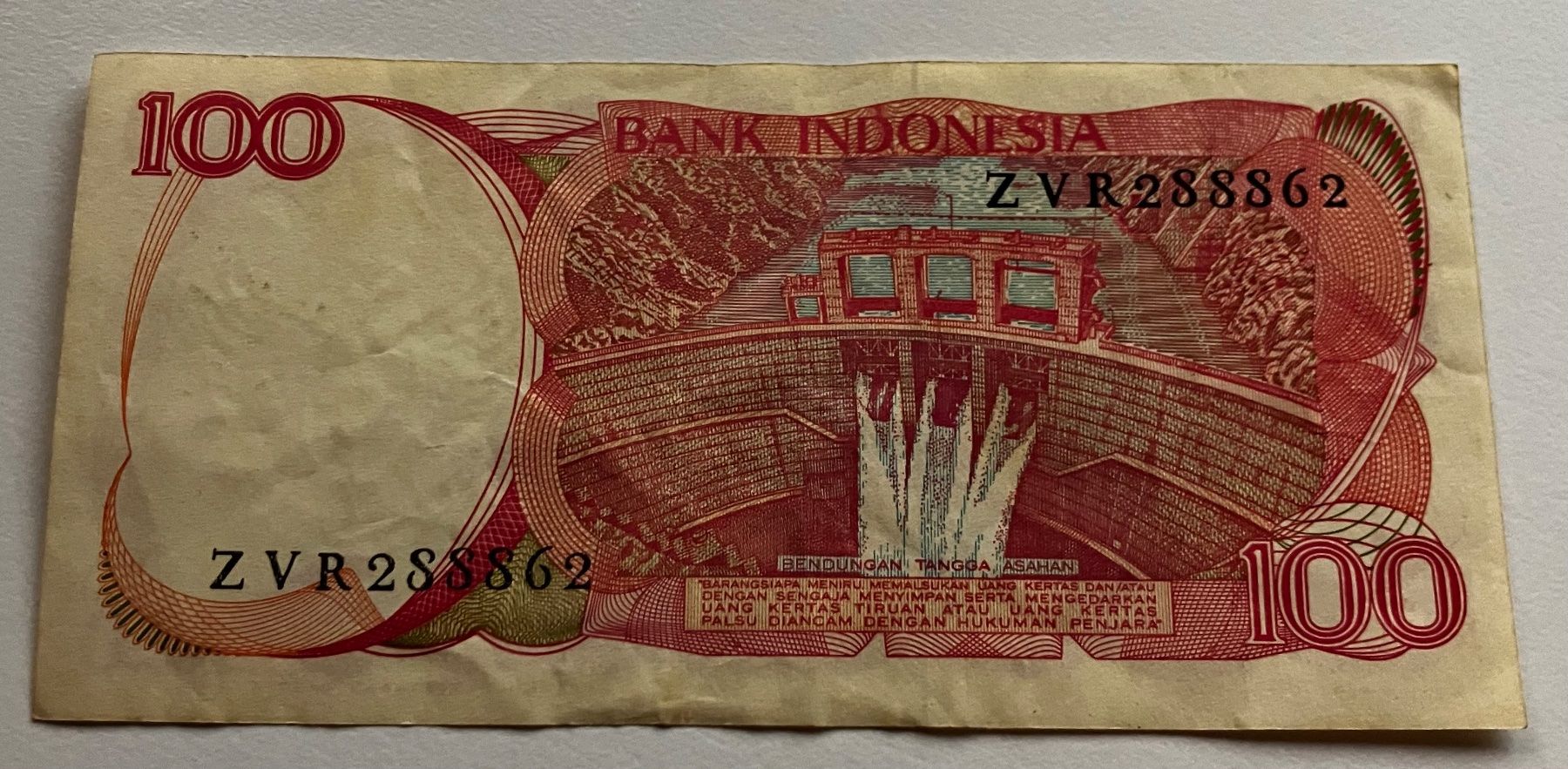Banconote: Indonesien 100 Rupiah 1984 – Usato da Algetshausen venduto da Carrhard 1