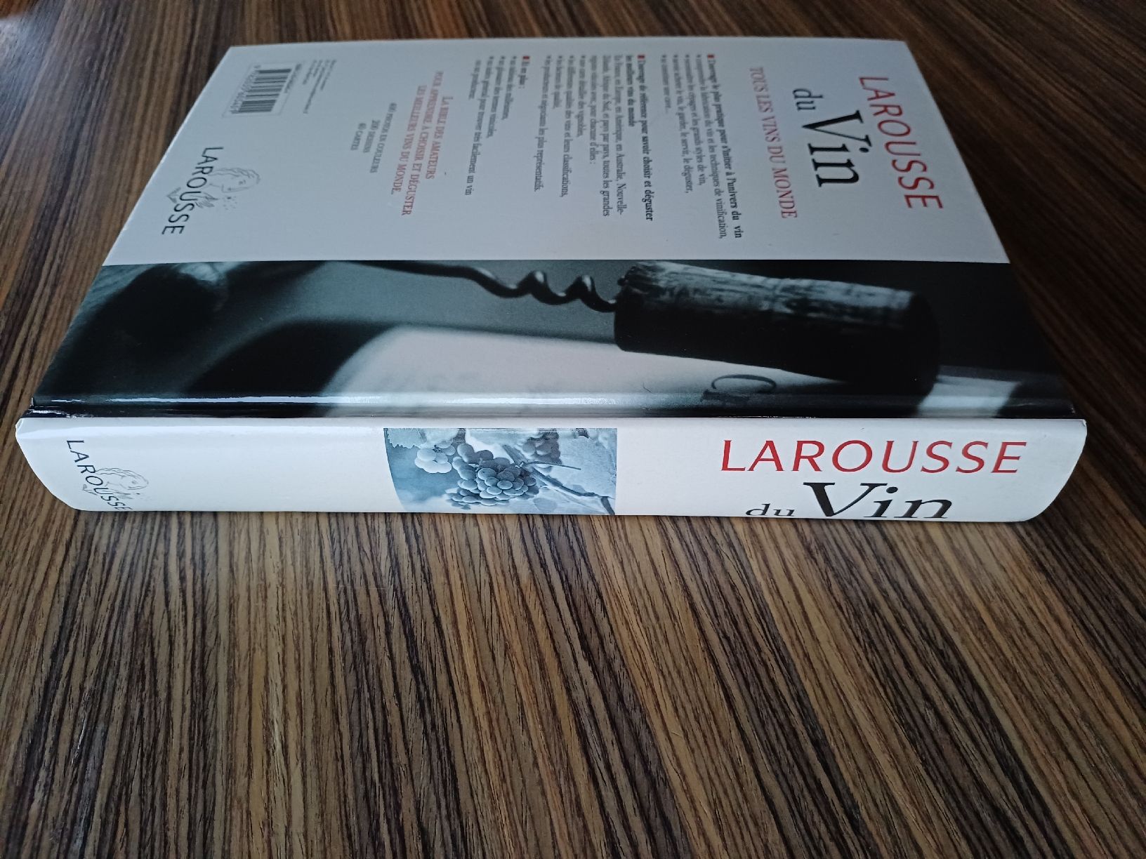 Libri: LAROUSSE du vin comme neuf – Nuovo (secondo la descrizione) da Begnins venduto da Drastic-Sound 2