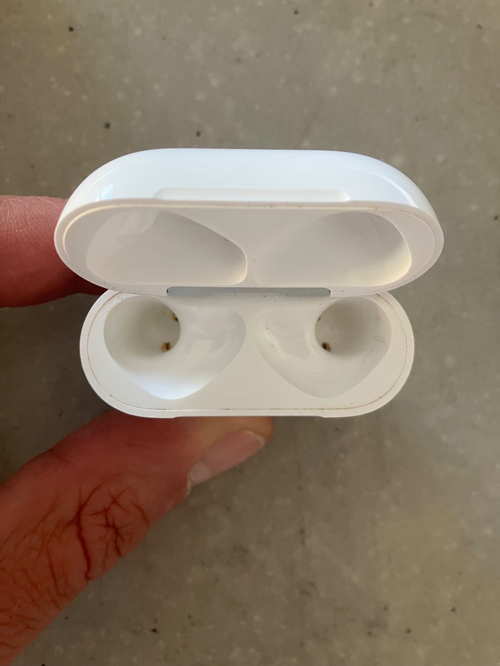 Apple Cuffie: APPLE AIRPODS 4 CASE ANC – Usato da Lausanne venduto da mr.v 3
