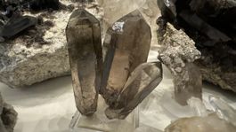 Rauchquarz-Stufe, extrem klare Spitzen, Galenstock, Schweiz